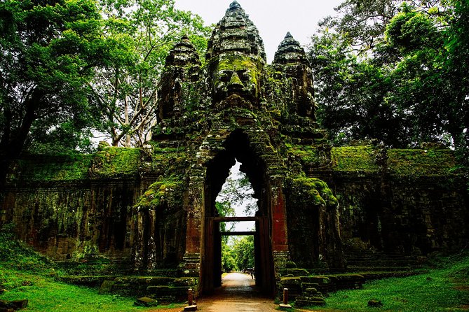 Personalised Angkor Wat Sunrise Tour by an air-conditioned car - Why the 5:00 am start earns its place