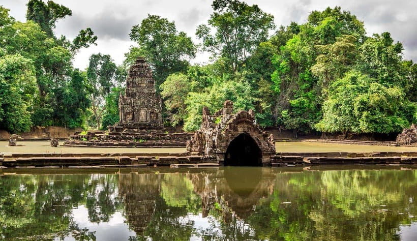 Phnom Bakheng Sunset Tour, Pre Rup, Neak Pean, Preah Khan - What Son adds to the experience