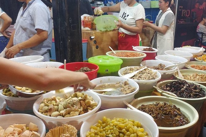 Phnom Penh Nightlife Street Food Tours - A tuk-tuk route through Phnom Penh after dark