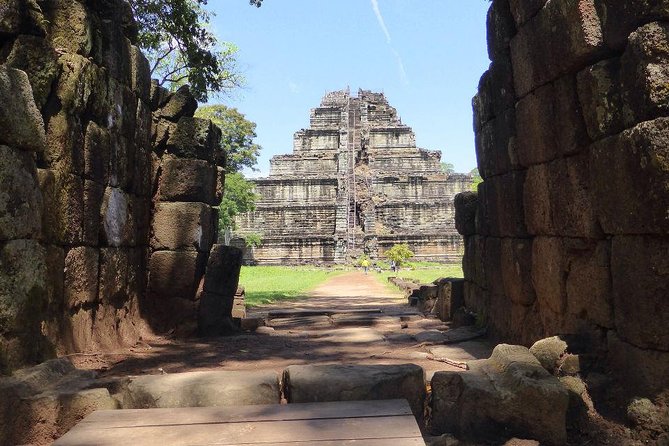 Preah Vihear, Koh Ker & Beng Mealea Tour - The 6:00 am start and the long road north