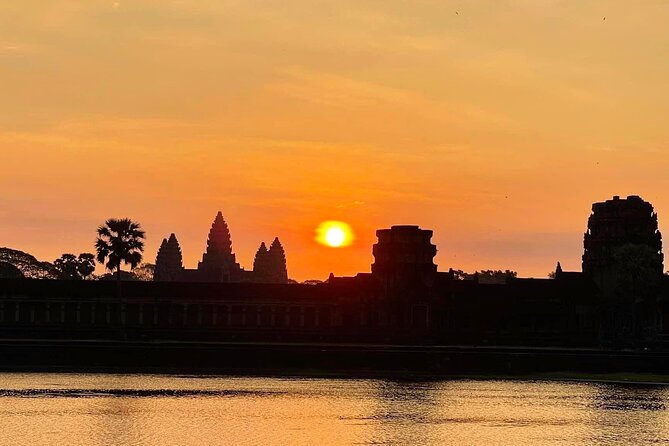 Private 2 Days Angkor Wat Sunrise and Discover all Major Temples - Day two reaches the outer temples