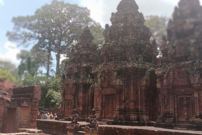 Private 2 Days To Major Angkor Temples From Sunrise To Sunset - Sunset at Phnom Bakheng is the final test