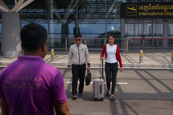 Private Airport Transfer: Siem Reap Angkor (SAI) ↔ City Hotels - Help when the airport process takes time