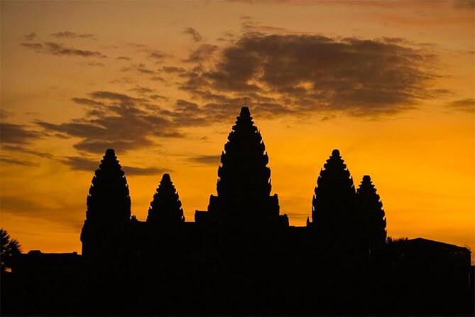 Private Angkor Sunrise Bayon Ta Prohm Bonteay Srie Vip Tour - Reading the faces and galleries of Bayon