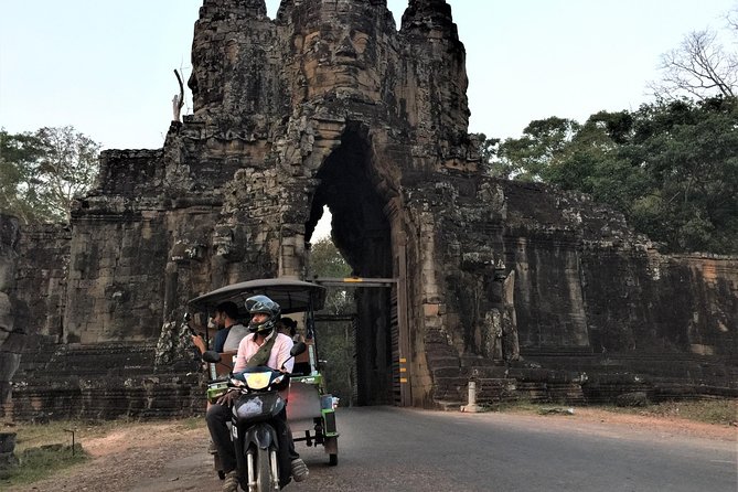 Private Angkor Sunrise Bayon Ta Prohm Bonteay Srie Vip Tour - What the $56.42 price really covers