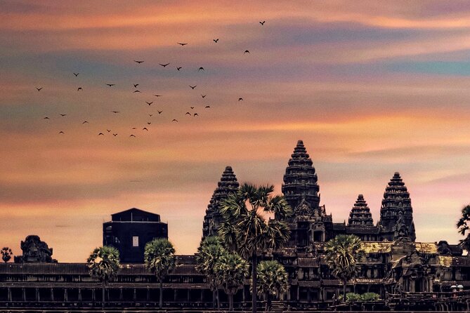 Private Angkor Sunrise & Major Temples Tour by English Speaking SUV Car Driver - Why the sunrise start matters at Angkor Wat