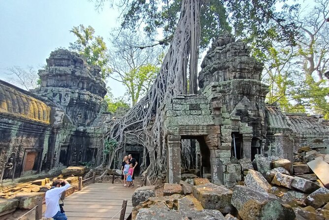 Private Angkor Wat Exploring Tour (Sunset or Sunrise) - Angkor Wat: Three Hours Inside Cambodia’s Great Monument