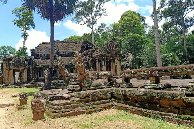 Private Angkor Wat Guided Sunset Tour - A full day among Angkor’s great temples