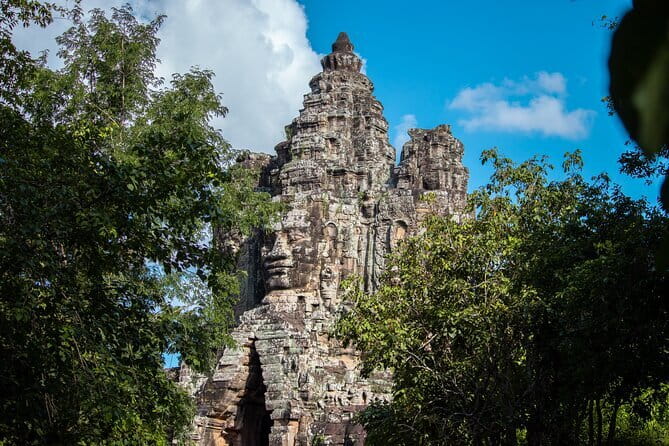 Private Angkor Wat Sunrise Guide Tour include Breakfast and Snack - Breakfast before Ta Prohm’s tree-covered ruins