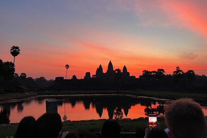 Private Angkor Wat Sunrise Tour with Lunch Included - Sunrise at Angkor Wat starts the morning