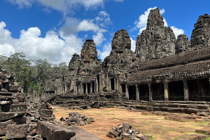 Private Angkor Wat Sunrise Tour with Lunch Included - What the private tuk-tuk changes