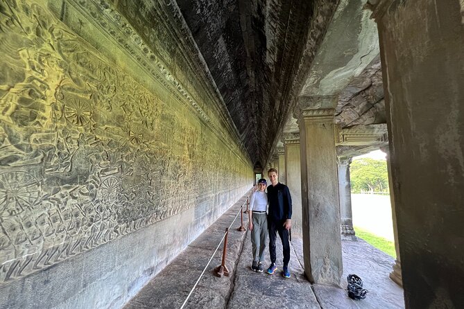 Private Angkor Wat Sunrise Tour with Lunch Included - Angkor Thom and the stone causeway