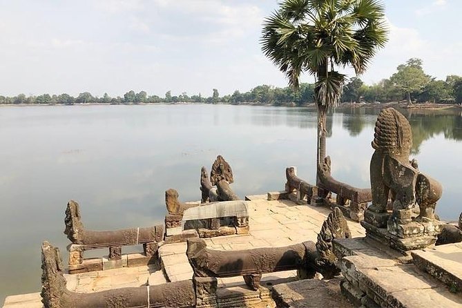 Private Angkor Wat Tour from Siem Reap - Air-conditioning, water, and the value of comfort