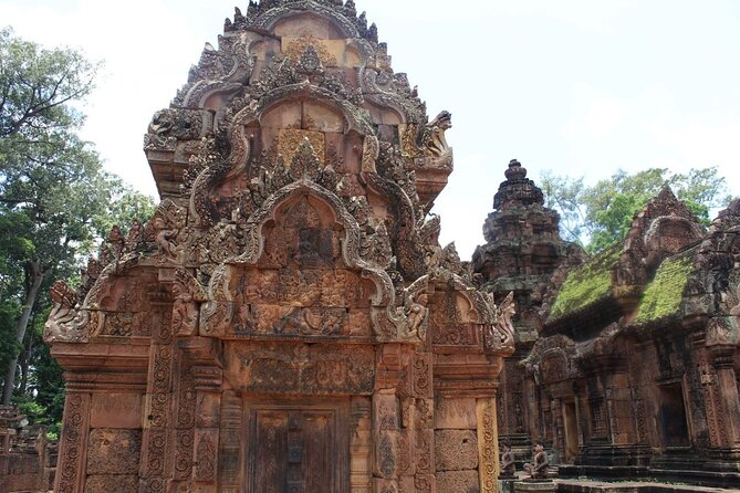 Private Banteay Srei and 4 Temples Guided Tour - Is $75 good value?
