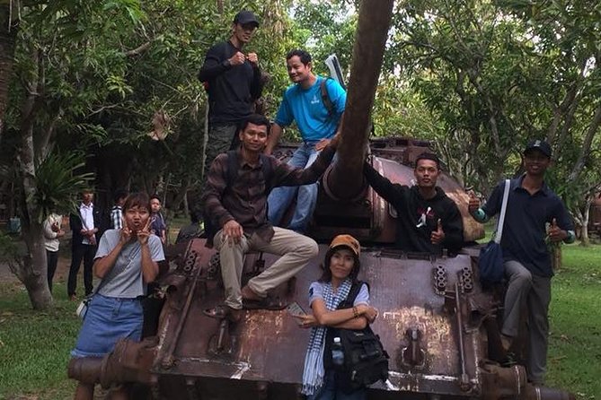 Private City Tour in Siem Reap - Wat Thmey, prayer, and Cambodias painful past