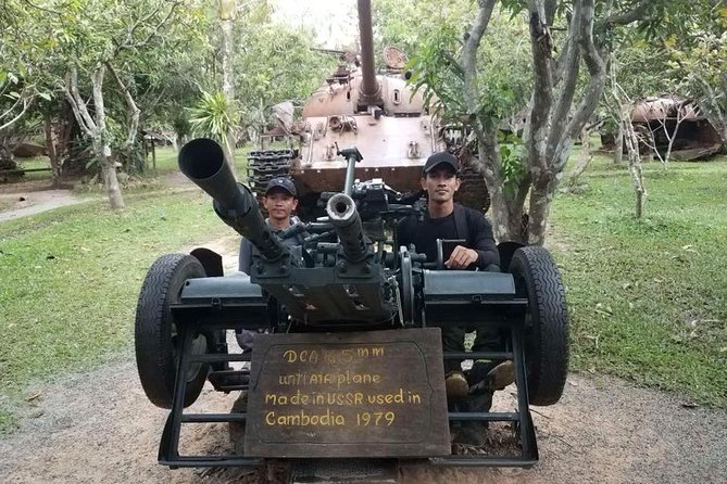 Private City Tour in Siem Reap - War Museum Cambodia and a veterans perspective