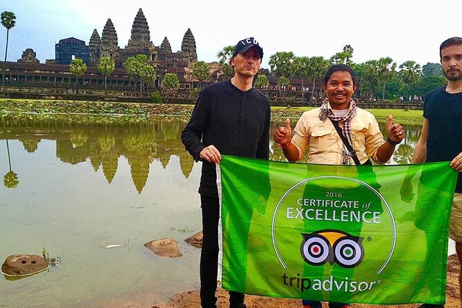 Private Day Angkor Wat Temple and Banteay Srei Temple Tour - Ta Prohm begins with jungle and stone