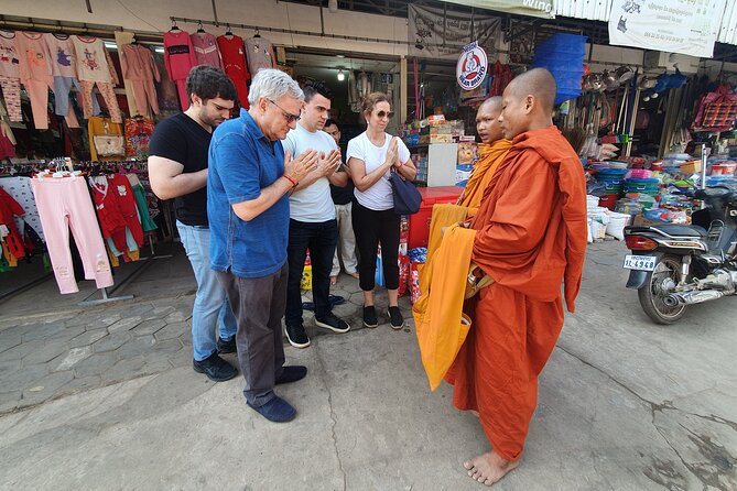 Private Guided Tour of Siem Reap Highlights & Hidden Gems - Royal Residence, a shrine, and the city’s large bats