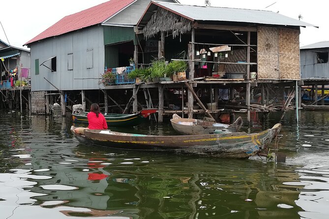 Private Half-Day Tour to Kampong Phluk Flooded Forest and Floating Villages - Rolous Market: a useful first stop