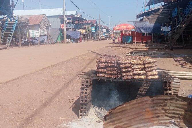 Private Half-Day Tour to Kampong Phluk Flooded Forest and Floating Villages - Kampong Phluk Floating Village and raised homes