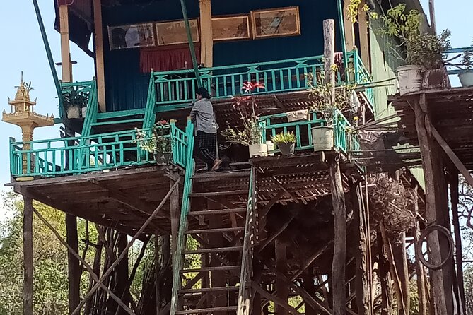 Private Half-Day Tour to Kampong Phluk Flooded Forest and Floating Villages - What the private format changes