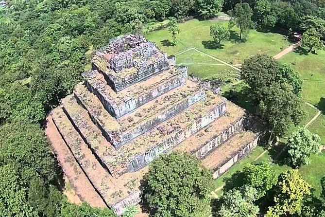 Private Preah Vihear and 2 Temples Guided Tour - What the private format changes