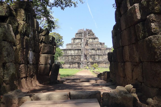 Private Preah Vihear and 2 Temples Guided Tour - Who will enjoy this tour most