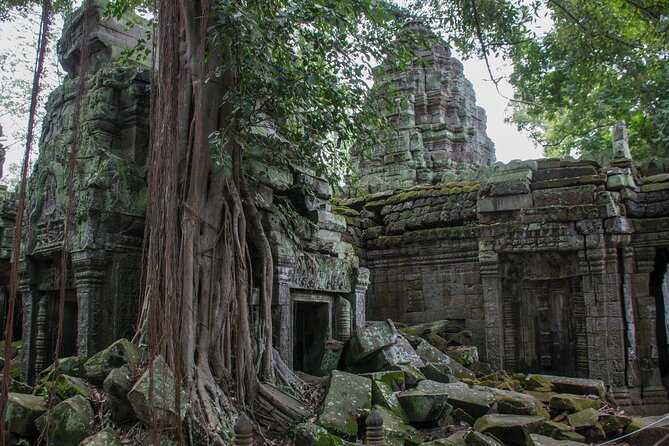 Private Siem Reap Airport Transfer to hotel in town - The one-hour ride into Siem Reap