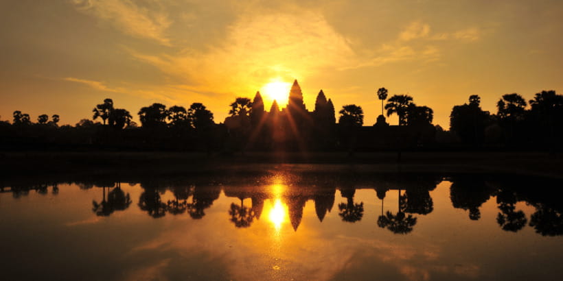 Private Sunrise Angkor Wat Tour - The private van, water, and guide service