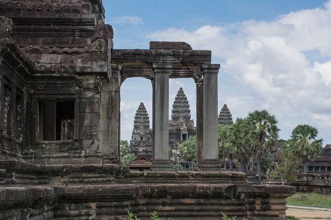 Private Sunrise Angkor Wat Tour with pickup from your hotel - Passing through Angkor Thom’s South Gate