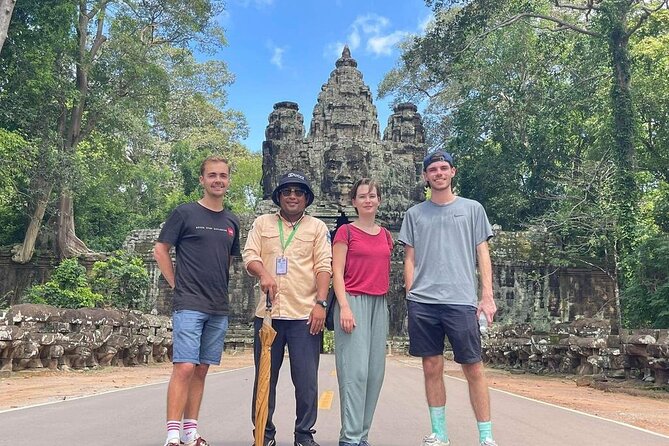 Private sunrise 'small tour' of Angkor Wat with car or van & Guide - Angkor Wat at sunrise: beautiful, early, and busy