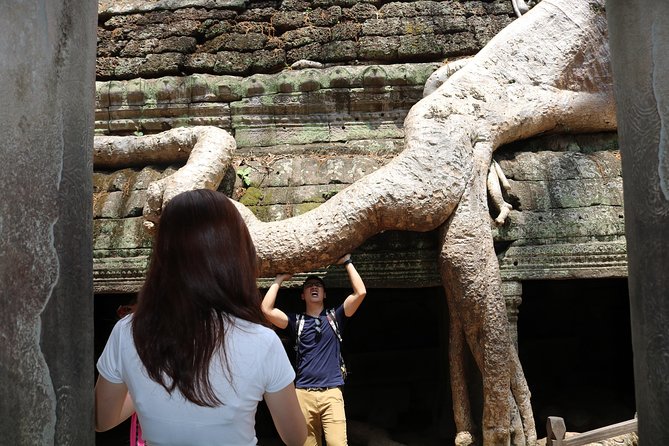 Private Temples and Lake Explorer - Tonle Sap Lake and the floating village