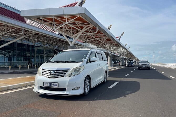 Private Transfer: Siem Reap Angkor Internation Airport to Hotel - Handling flight delays and late arrivals