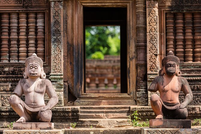 Private Transfer : Siem Reap ↔ Battambang - Safety, comfort, and the driver