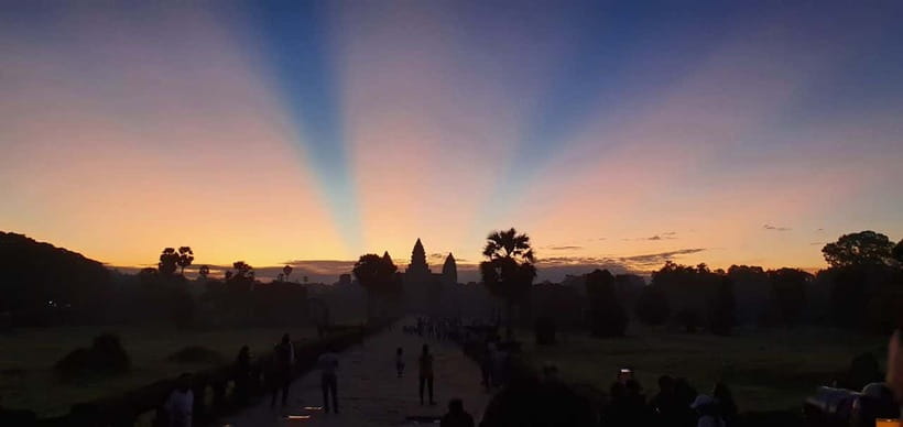 Seat-In-Coach: Small Circuit tour with Sunrise at Angkor Wat - Before sunrise at Angkor Wat