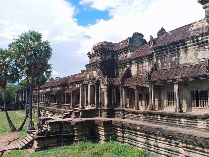 Sharing Trip to Angkor Temple with sunset - Ta Prohm and the roots over stone