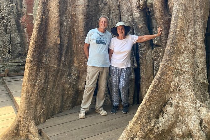 Siem Reap: 1 Day Angkor Wat + Sunrise Private Tour with Tuk-Tuk - What the $23 group price really covers