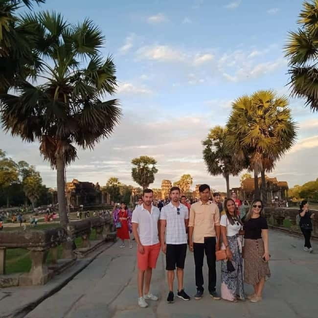 Siem Reap: 2-Day Private Angkor Wat & Angkor Temples Tour - Temple clothing and what to pack