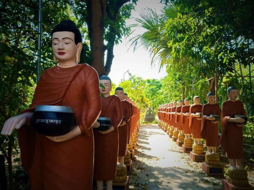 Siem Reap: 3-Hour Behind-the-Scenes Tuk-Tuk Tour - Theam’s Gallery in a wistful garden