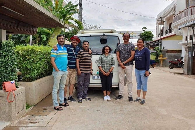 Siem Reap Airport Taxi Transfer - City Center Hotels - Bottled Water and a Comfortable Start