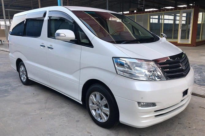 Siem Reap Airport Taxi Transfer - City Center Hotels - Choosing Between an SUV and a Larger Van