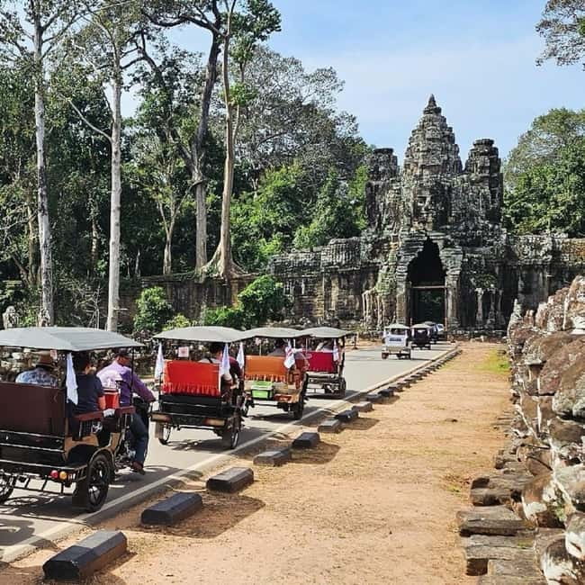 Siem Reap: Angkor 1-Day Private Tour with Sunset or Sunrise - Angkor Wat, saved for the long afternoon visit