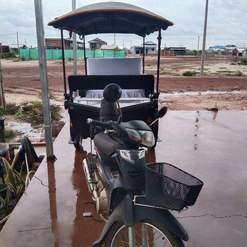 Siem Reap: Angkor Temples Tour by a Private Tuk Tuk - Lunch in the middle of a long temple day