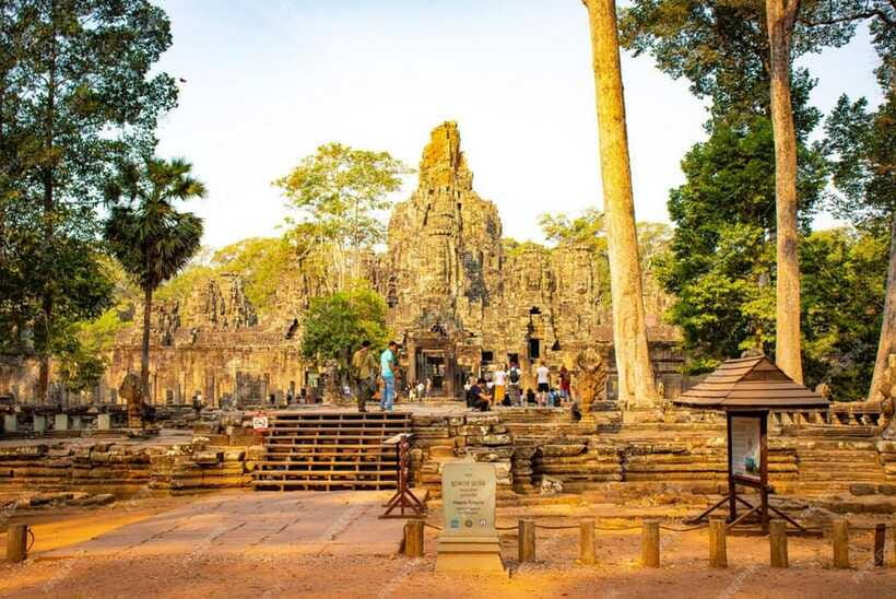 Siem Reap: Angkor Temples Tour - Shared Tours tours guide - What this $22 Angkor tour actually covers