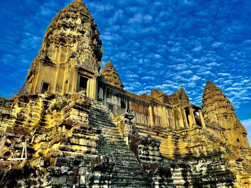 Siem Reap: Angkor Wat Private full Day Tour - Angkor Thom and the South Gate