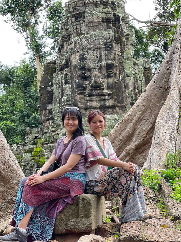 Siem Reap: Angkor Wat Private full Day Tour - The guide and the value of a private vehicle