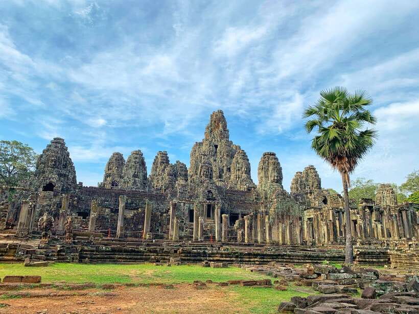 Siem Reap: Angkor Wat Private Tour by Tuk-Tuk - Why the tuk-tuk is the right way around Angkor