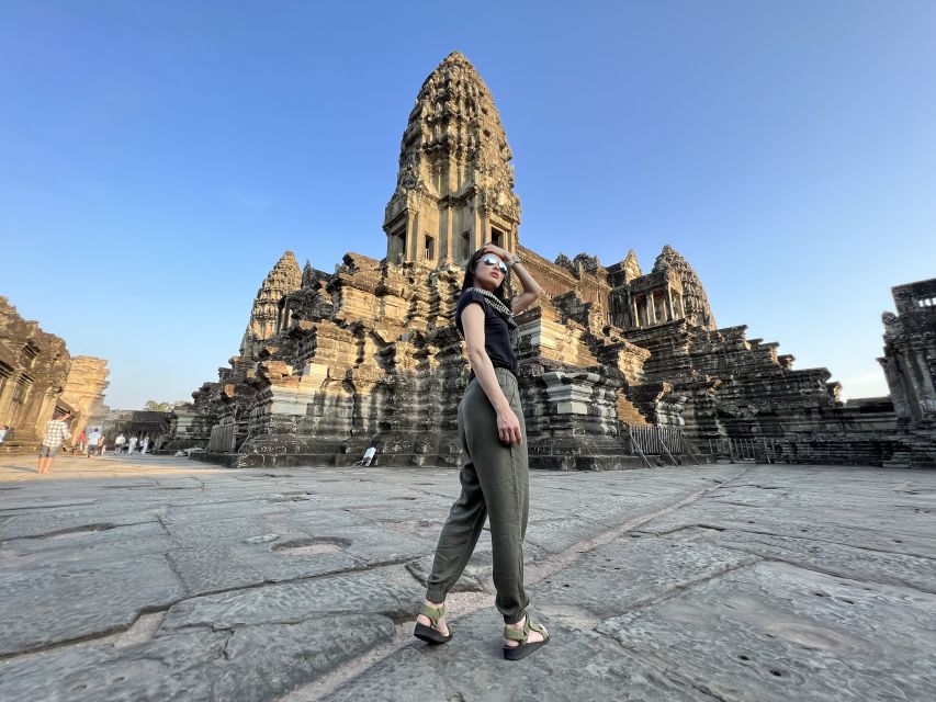 Siem Reap: Angkor Wat Small-Group Sunrise Tour & Breakfast - Practical preparation for a long temple day