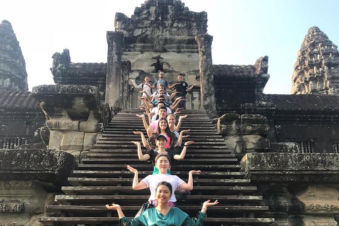 Siem Reap: Angkor Wat Sunrise Explore The Most Iconic Temples - The $26 Angkor Wat sunrise tour at a glance