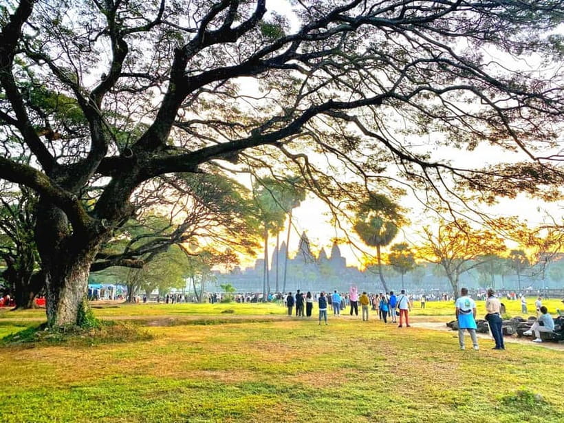 Siem Reap: Angkor Wat Sunrise Tour With Small Group - Why the 4:15 a.m. start is worth it